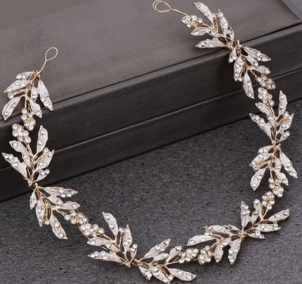 Pearl & Diamond Bendable on Comb - Image 2